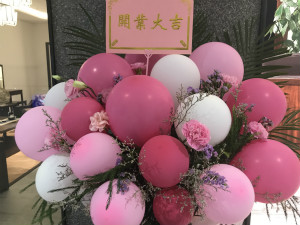 这里有美景，有美食，还有2121非凡 | 新疆首家直营店&mdash;&mdash;乌鲁木齐高铁站店开业